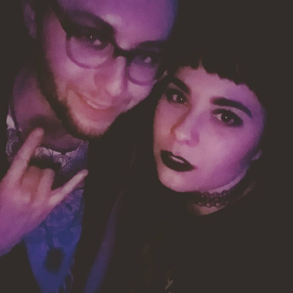 Meet your Posher, Kylie - Picture 2 of 4